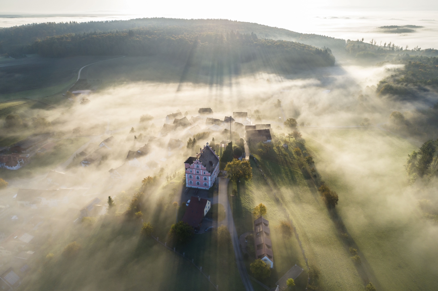Schloss Freudental im Nebel